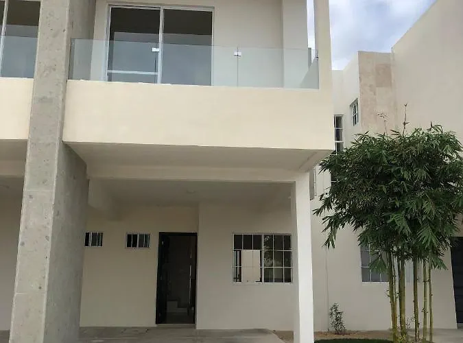 Cozy Family Vacation Near The Beach! Playa del Carmen